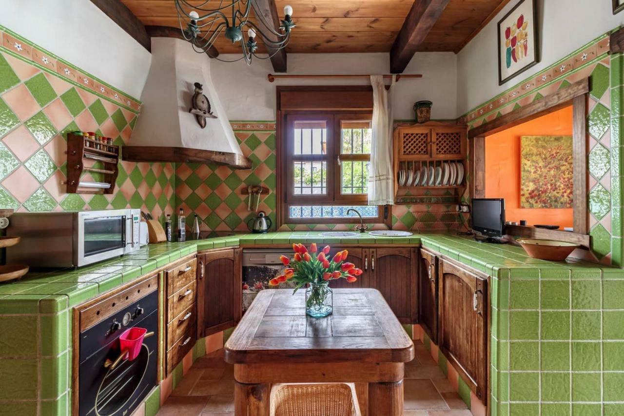 Encantadora Casa Con Piscina Privada Y Chimenea Padul Екстериор снимка